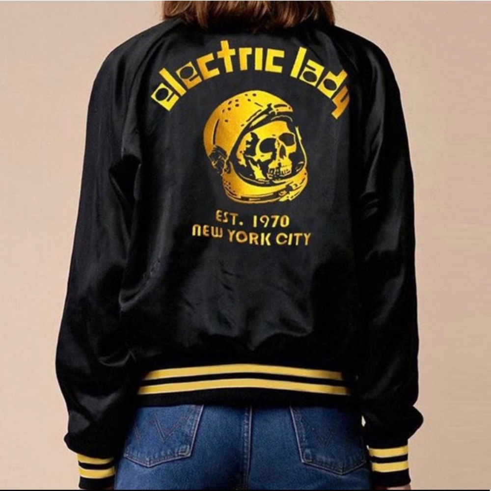 ISO: Stones Immaculate Electric Lady Bomber